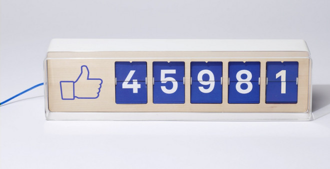 Fliike-by-Smiirl.-Facebook-fan-counter.-2013-11-16-18-09-48-660x339