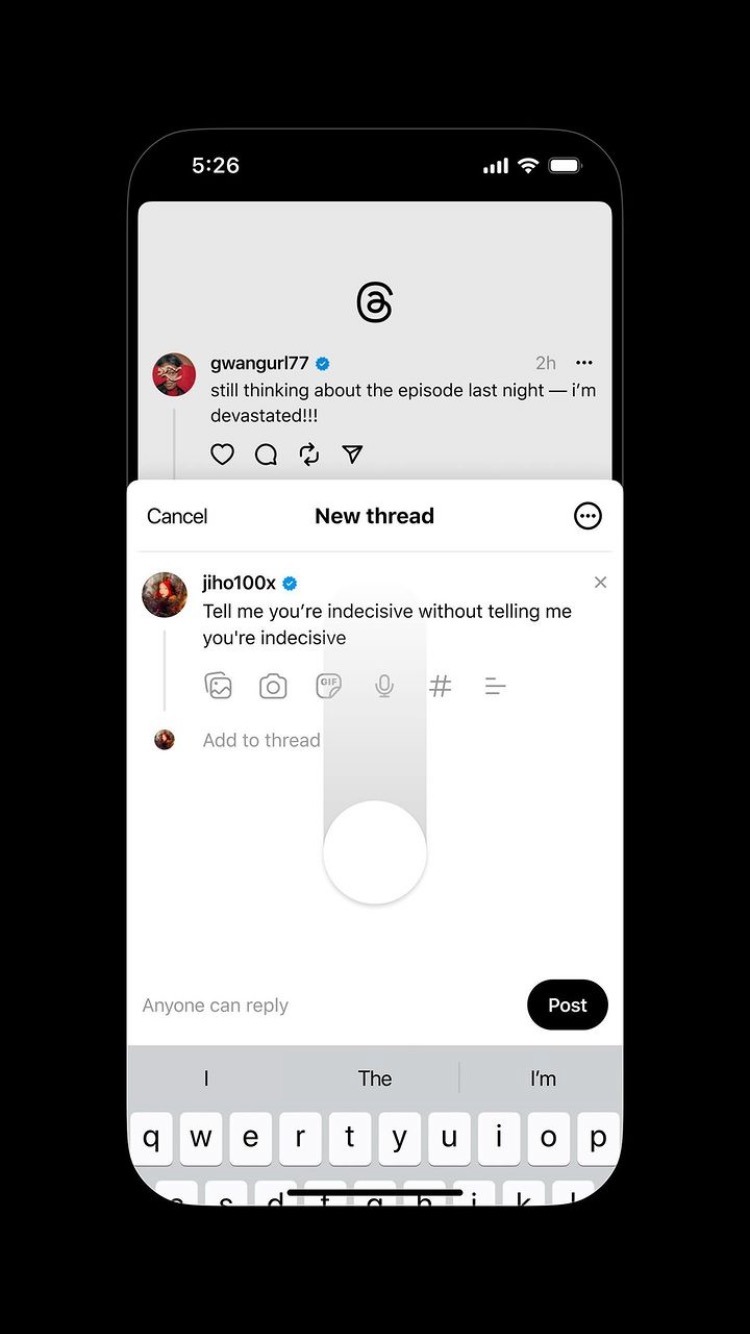 Bild zeigt die neue Möglichkeit, auf Threads angefangene Postings als Entwurf sicher zu können. Möglich sein soll die Funktion per Swipe Bewegung mit dem Finger über den Bildschirm.
